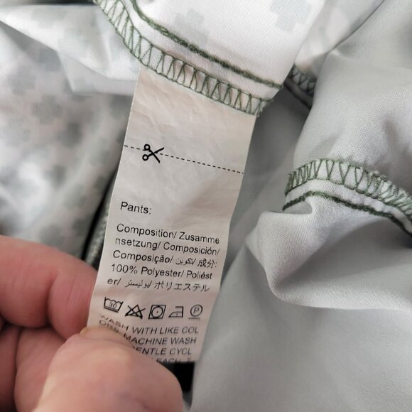 Shein Curve Womens Shorts 3XL Plus Green Bird Mural Geometric Lightweight GEO64E - Picture 8 of 9